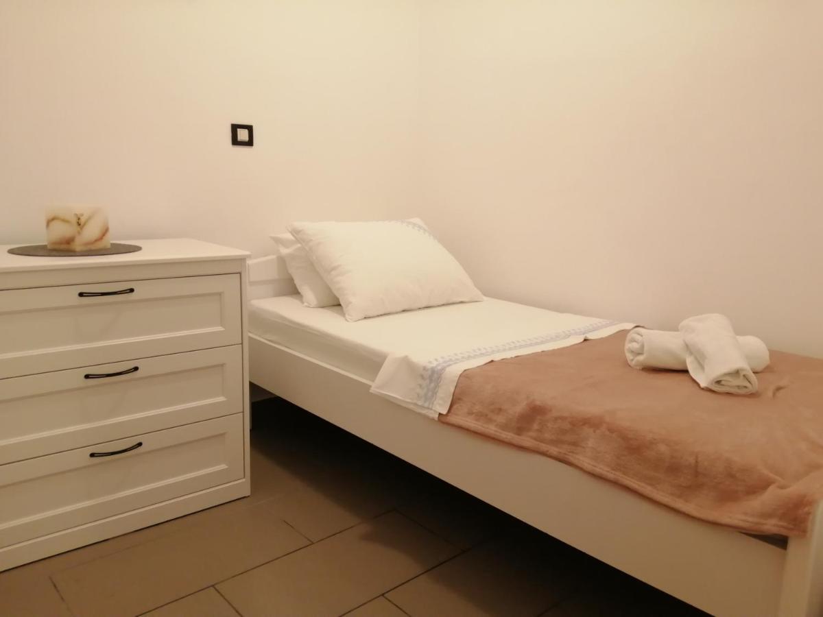 Apartmani Nizic Jadranovo Exteriör bild