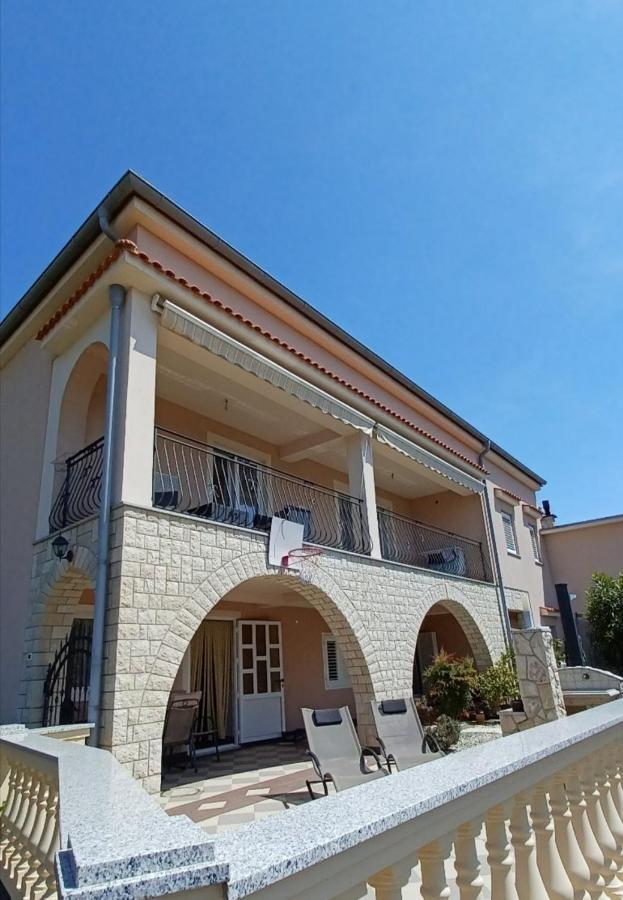 Apartmani Nizic Jadranovo Exteriör bild