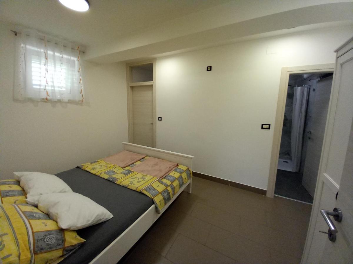 Apartmani Nizic Jadranovo Exteriör bild